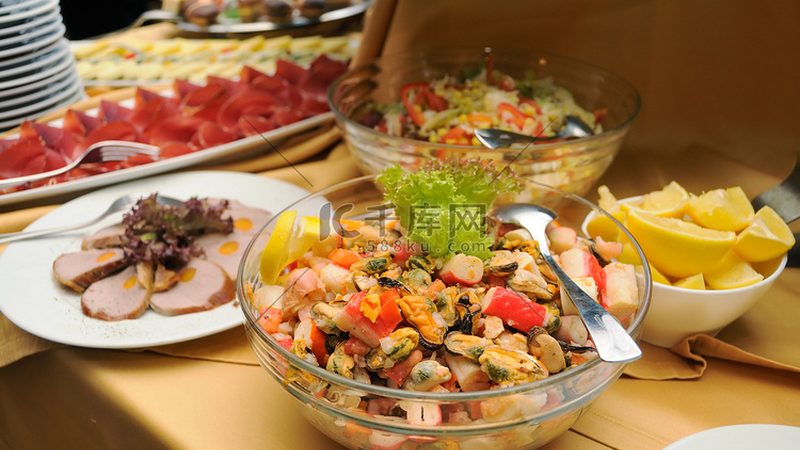 小零食批发，如何规避食品安全风险？**
